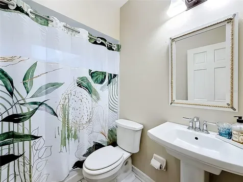 2021 North Pointe Alexis Drive Tarpon Springs FL 34689
