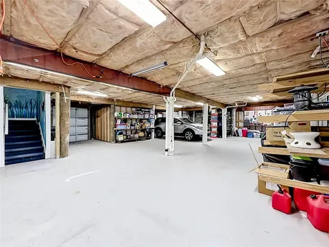 2021 North Pointe Alexis Drive Tarpon Springs FL 34689