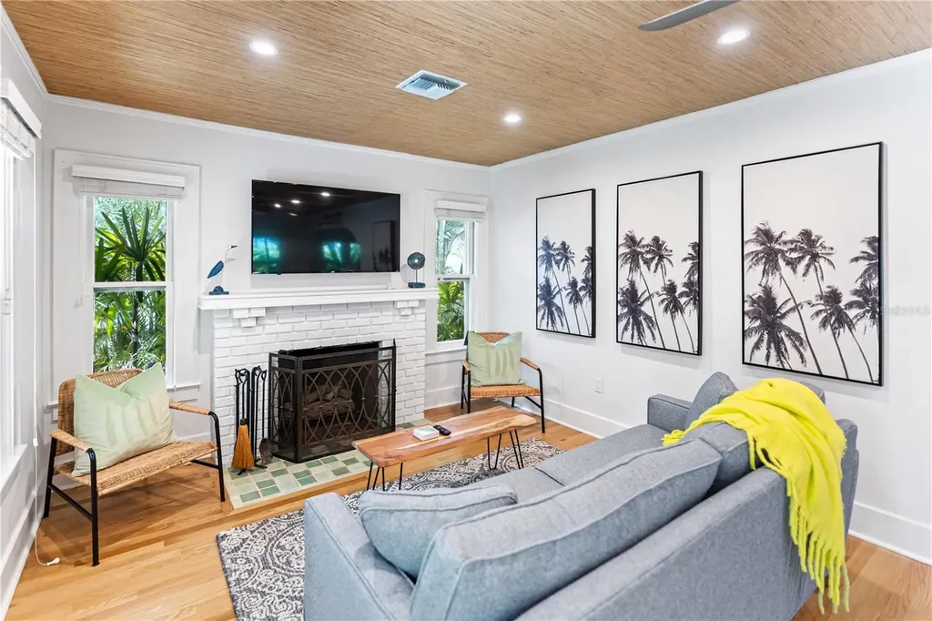 642 Ohio Place Sarasota FL 34236
