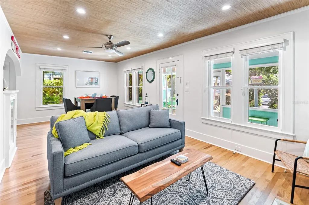 642 Ohio Place Sarasota FL 34236