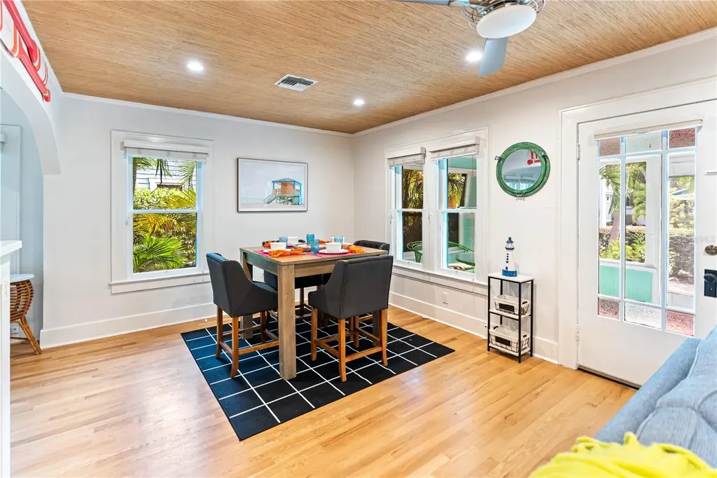 642 Ohio Place Sarasota FL 34236