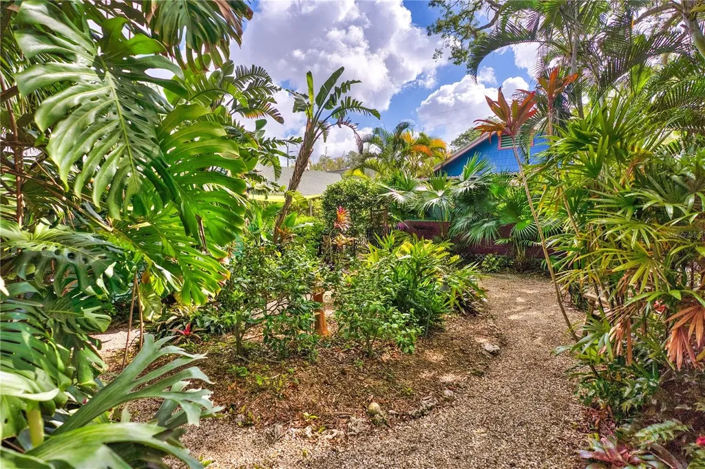 642 Ohio Place Sarasota FL 34236