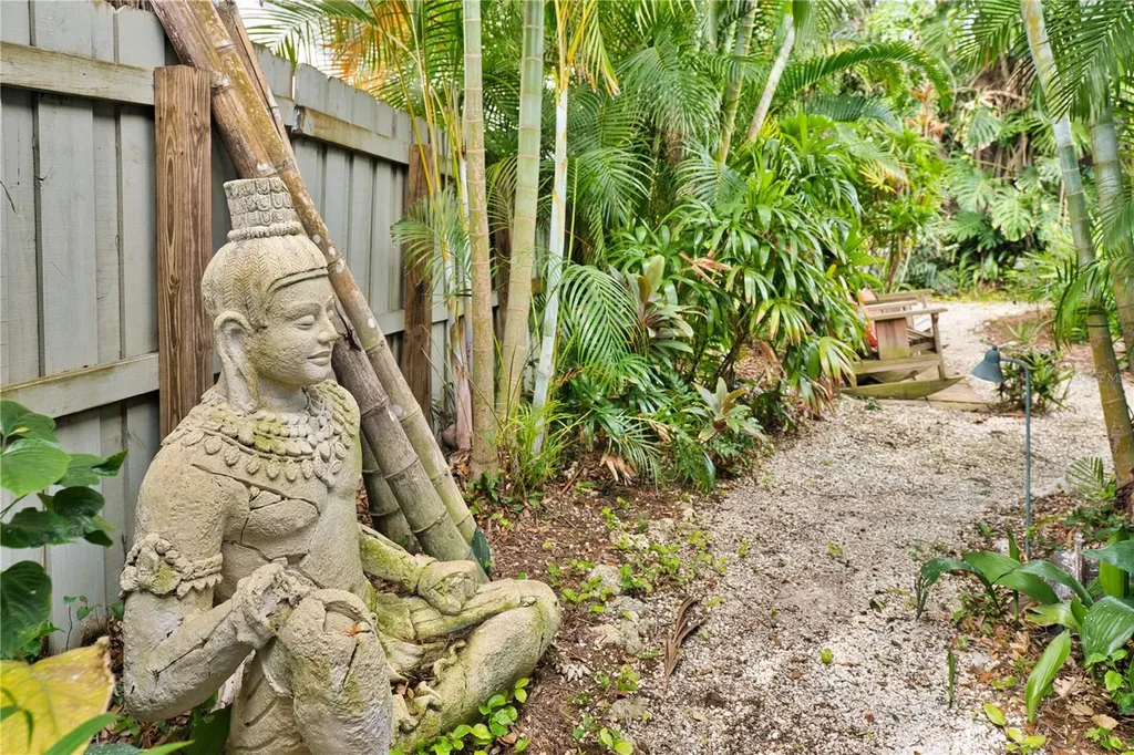 642 Ohio Place Sarasota FL 34236