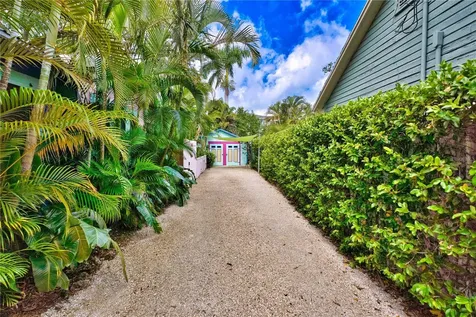 642 Ohio Place Sarasota FL 34236