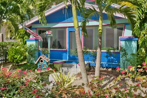 642 Ohio Place Sarasota FL 34236