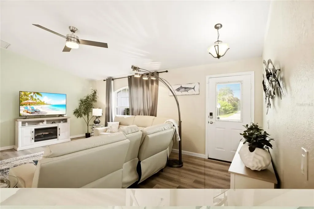 2506 Sahara Lane North Port FL 34286