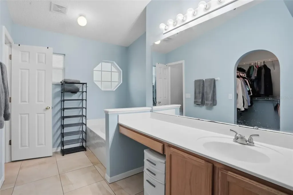 2015 Corner School Drive Orlando FL 32820