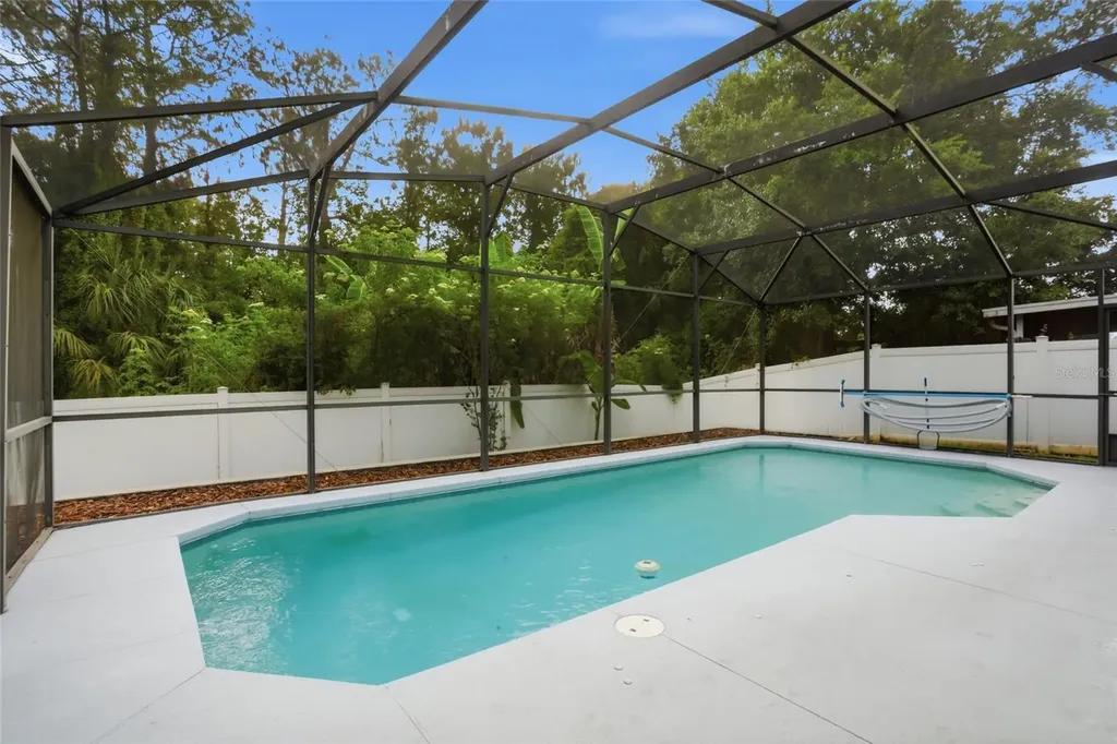 2015 Corner School Drive Orlando FL 32820