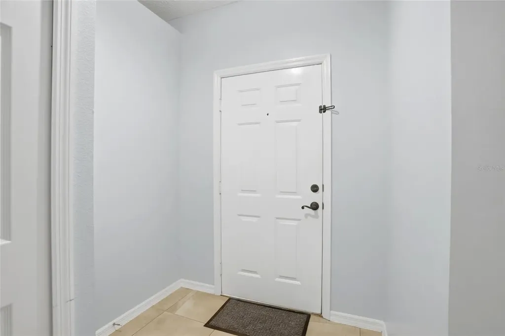 2015 Corner School Drive Orlando FL 32820