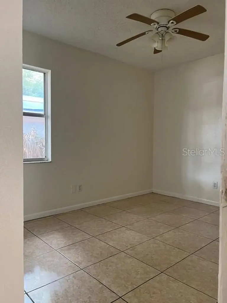 8203 N Klondyke Street Tampa FL 33604