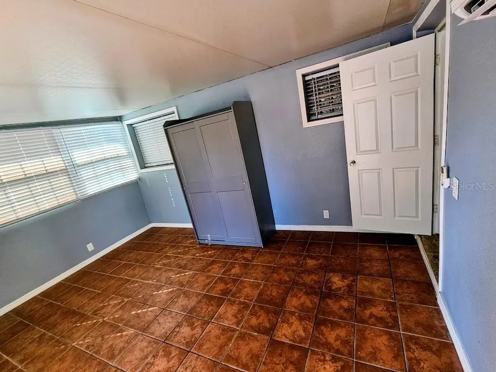11347 70th Terrace Seminole FL 33772