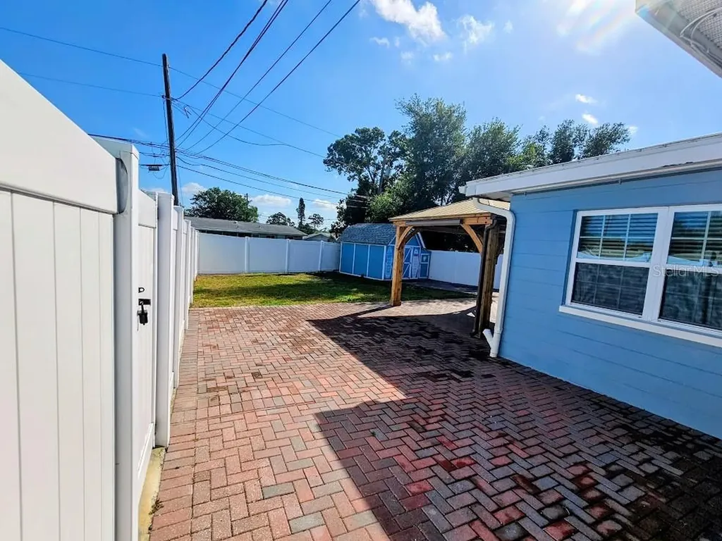 11347 70th Terrace Seminole FL 33772