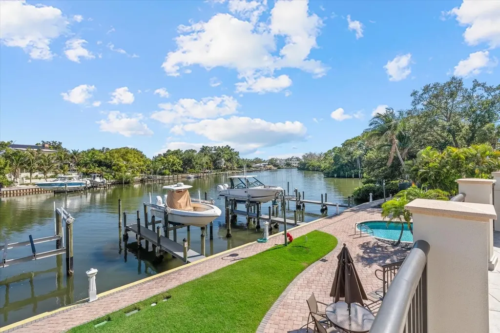 888 S Orange Avenue Sarasota FL 34236