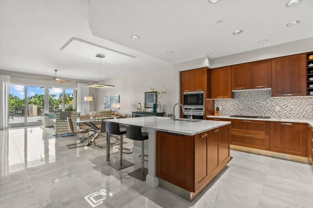 888 S Orange Avenue Sarasota FL 34236