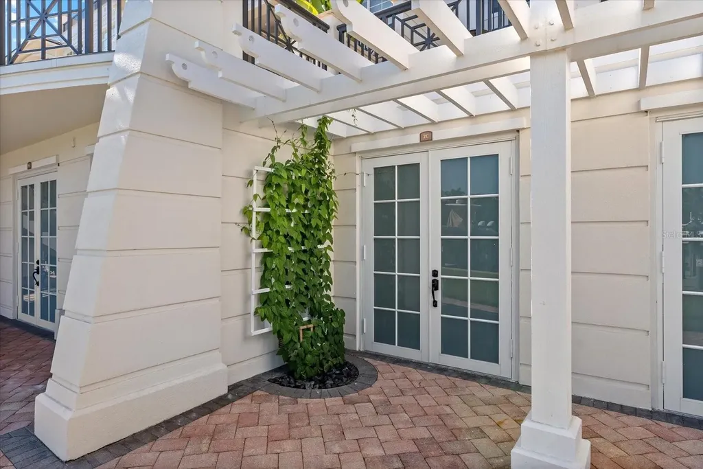 888 S Orange Avenue Sarasota FL 34236