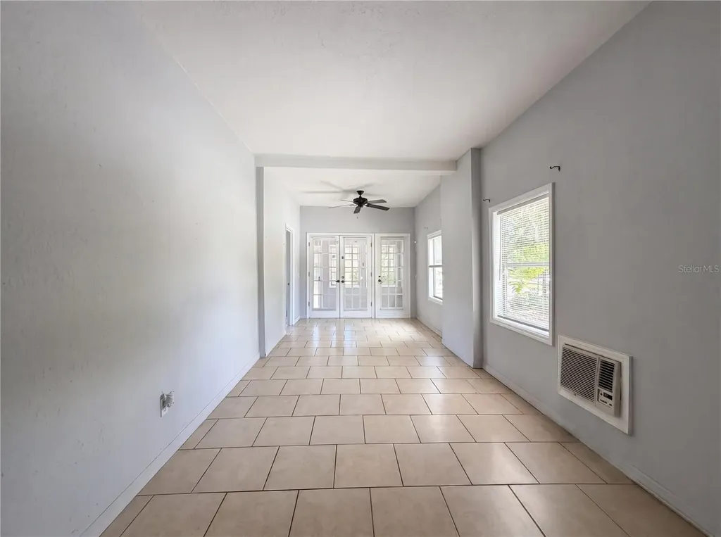 2228 N Orange Avenue Sarasota FL 34234