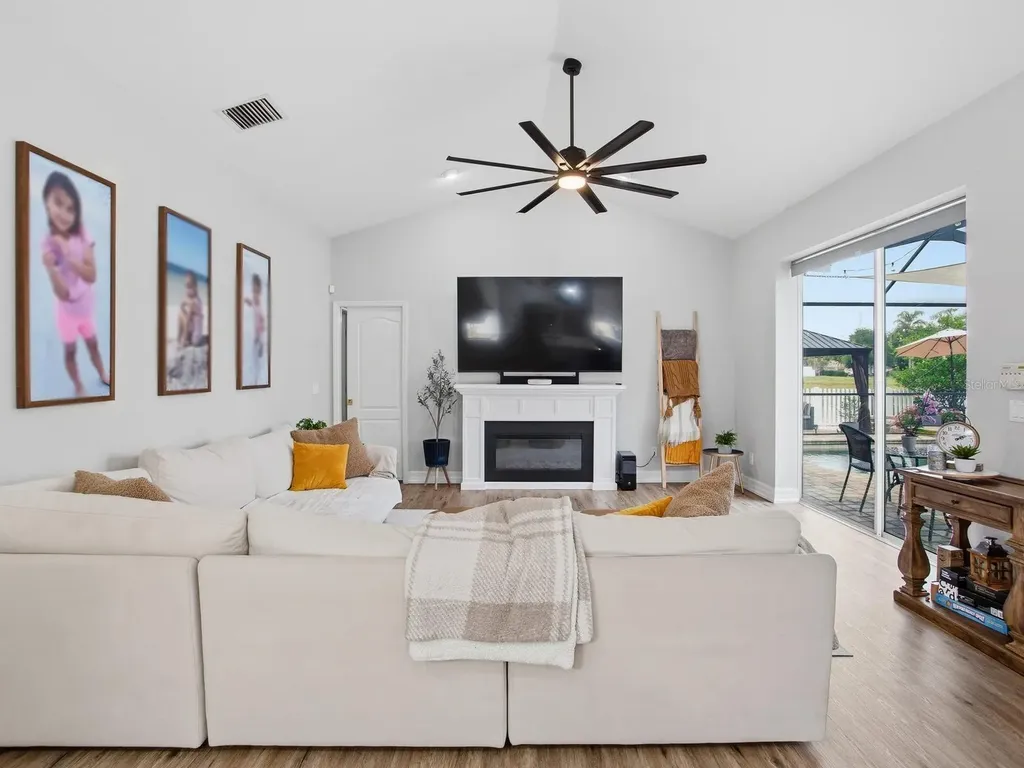 6320 Nikki Lane Tampa FL 33625