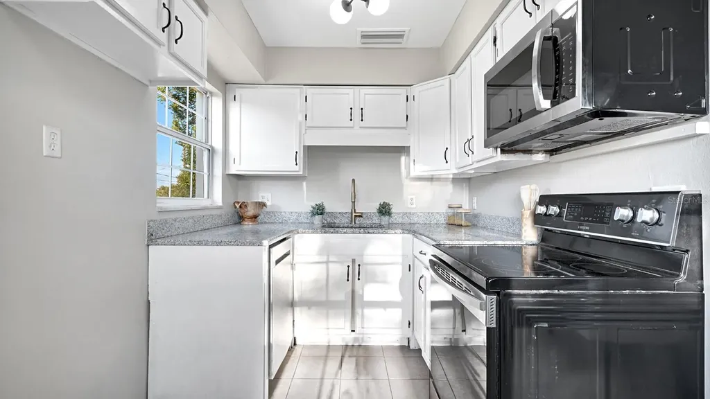 134 Jewel Drive Altamonte Springs FL 32714