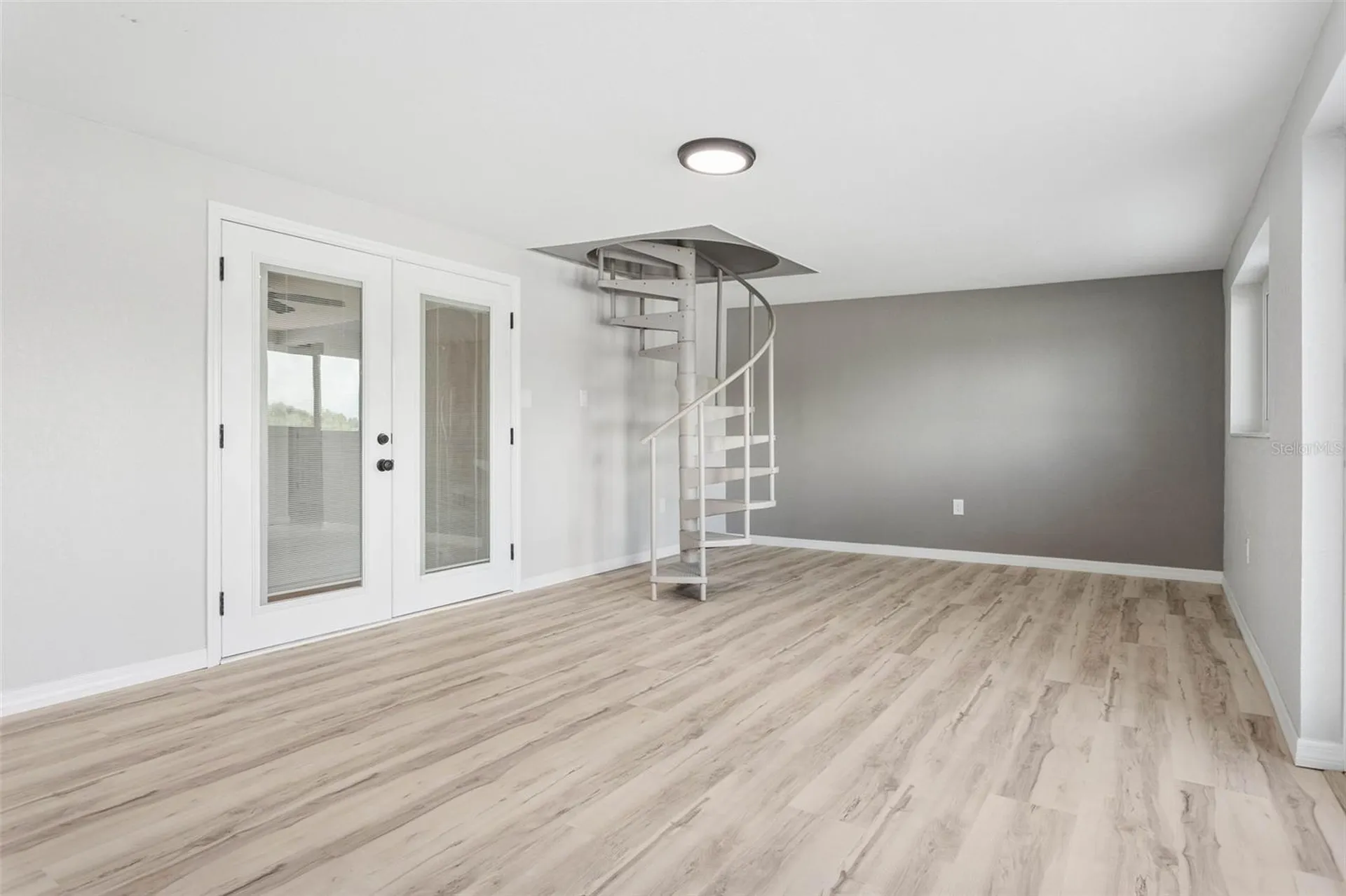 1220 Stover Court Holiday FL 34691