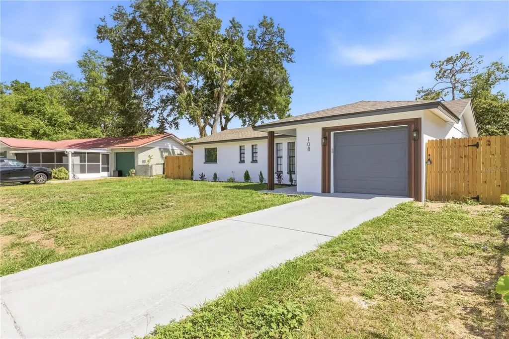 108 Inwood Circle Brandon FL 33510