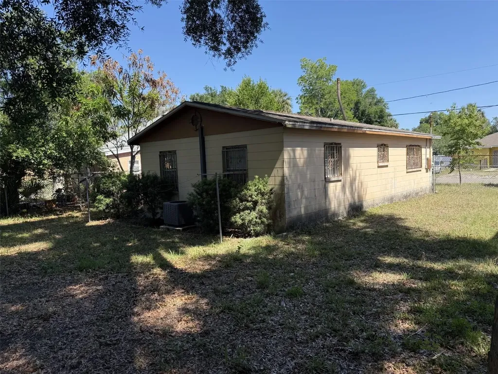 2209 E 18th Avenue Tampa FL 33605