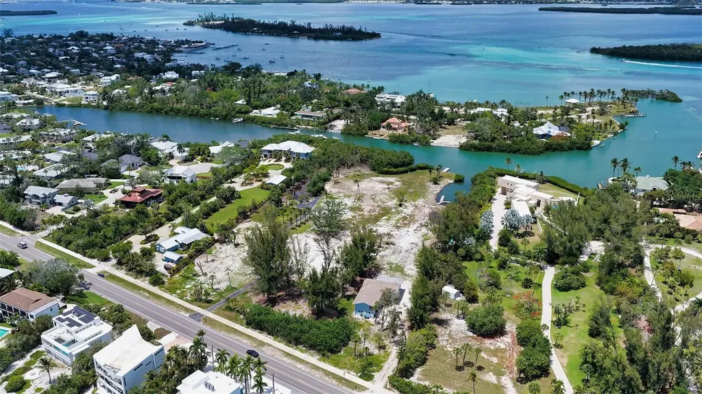 6660 & 6664 & 6670 Gulf Of Mexico Drive Longboat Key FL 34228