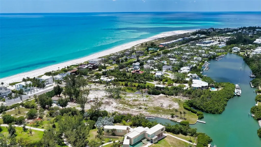 6660 & 6664 & 6670 Gulf Of Mexico Drive Longboat Key FL 34228