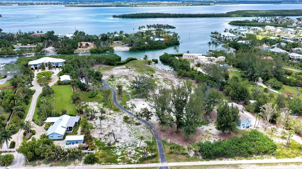 6660 & 6664 & 6670 Gulf Of Mexico Drive Longboat Key FL 34228