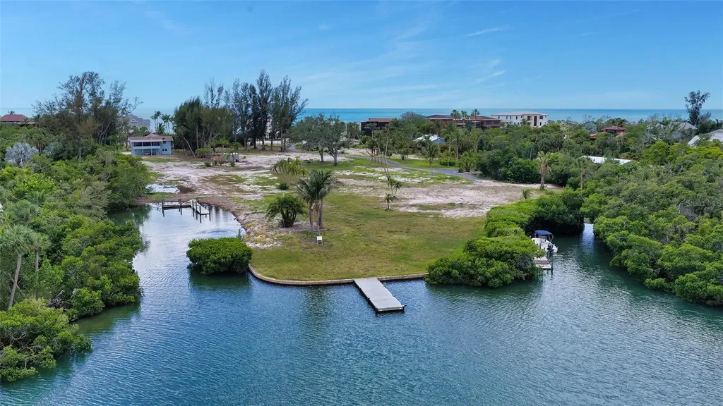 6660 & 6664 & 6670 Gulf Of Mexico Drive Longboat Key FL 34228