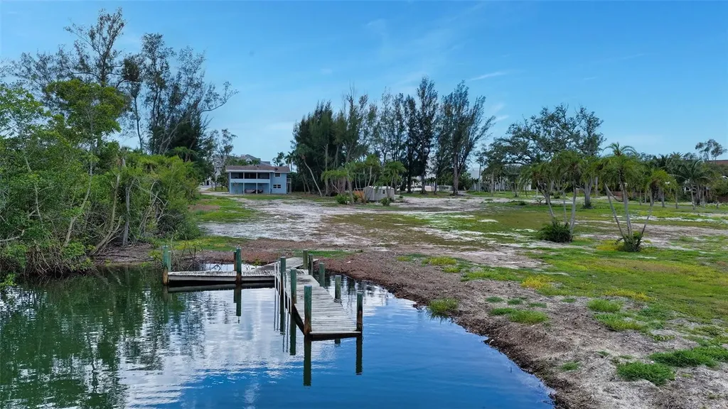 6660 & 6664 & 6670 Gulf Of Mexico Drive Longboat Key FL 34228