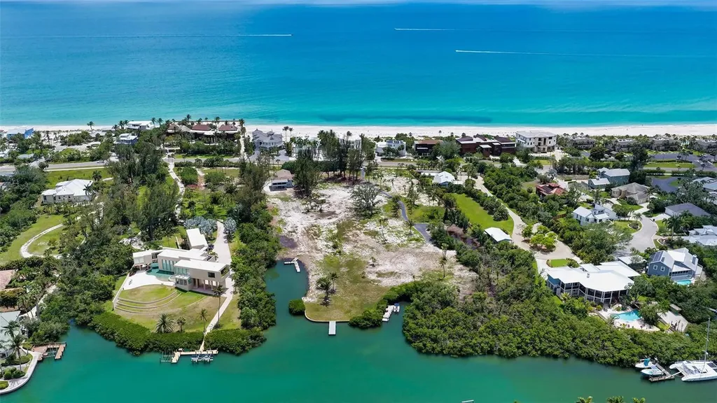 6660 & 6664 & 6670 Gulf Of Mexico Drive Longboat Key FL 34228