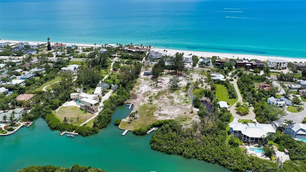 6660 & 6664 & 6670 Gulf Of Mexico Drive Longboat Key FL 34228