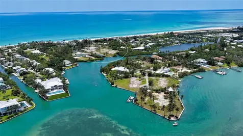 6660 & 6664 & 6670 Gulf Of Mexico Drive Longboat Key FL 34228
