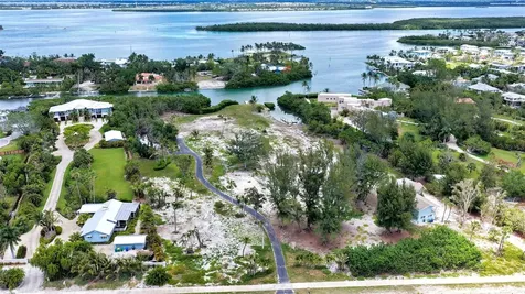 6660 & 6664 & 6670 Gulf Of Mexico Drive Longboat Key FL 34228