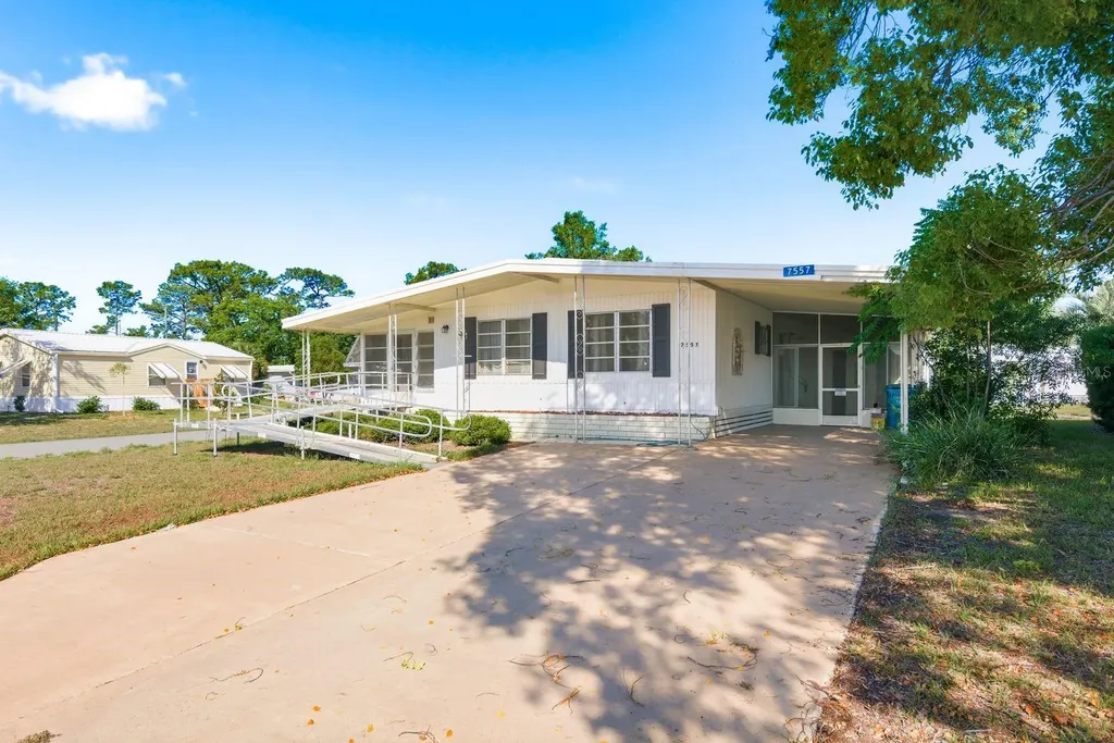 7557 Fairlane Avenue Brooksville FL 34613