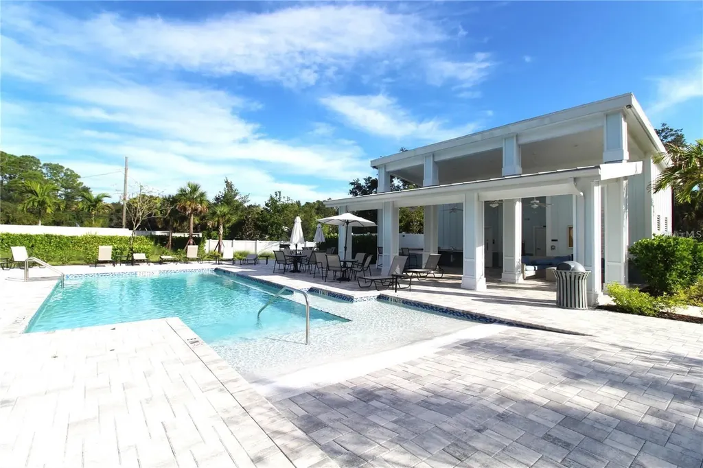 4004 Via Sienna Circle Sarasota FL 34243