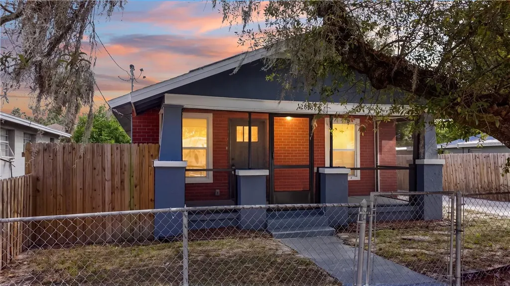 2623 E 38th Avenue Tampa FL 33610