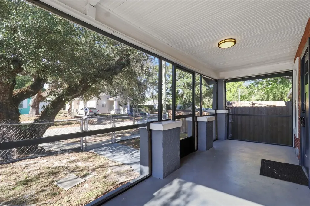 2623 E 38th Avenue Tampa FL 33610