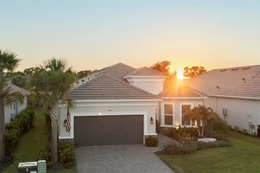3571 Santa Caterina Boulevard Bradenton FL 34211