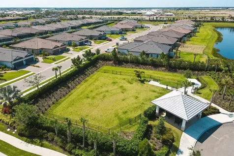 3571 Santa Caterina Boulevard Bradenton FL 34211