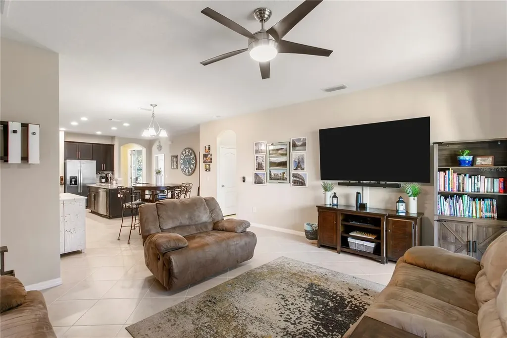 11412 Lake Lucaya Drive Riverview FL 33579
