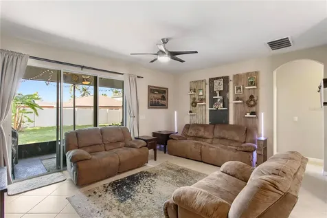 11412 Lake Lucaya Drive Riverview FL 33579