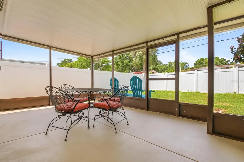 2337 Black Oak Lane Clearwater FL 33763