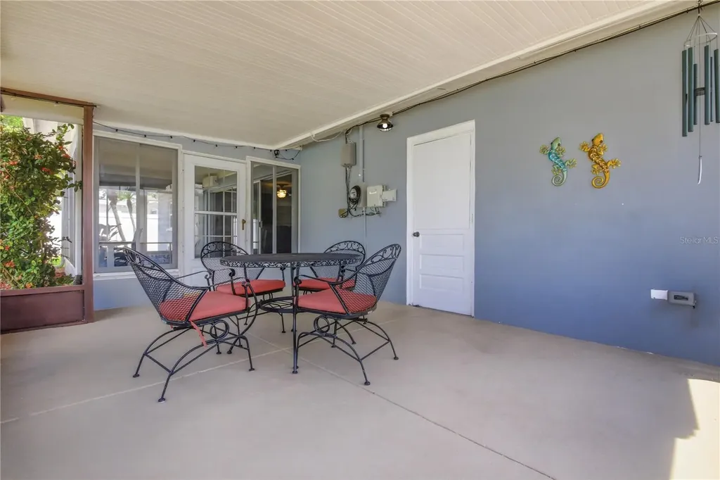 2337 Black Oak Lane Clearwater FL 33763