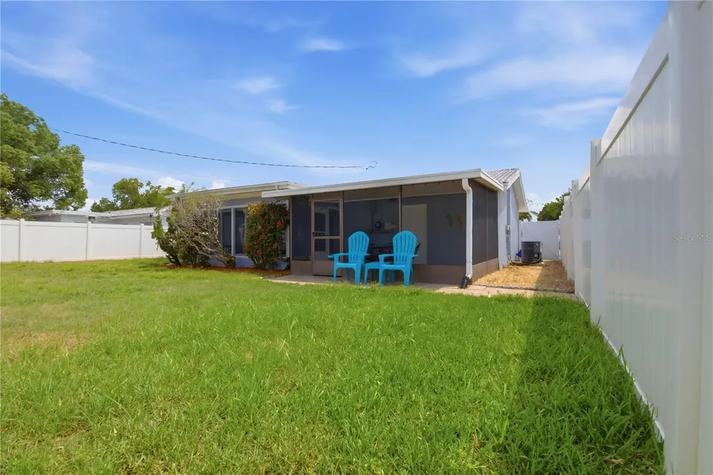 2337 Black Oak Lane Clearwater FL 33763