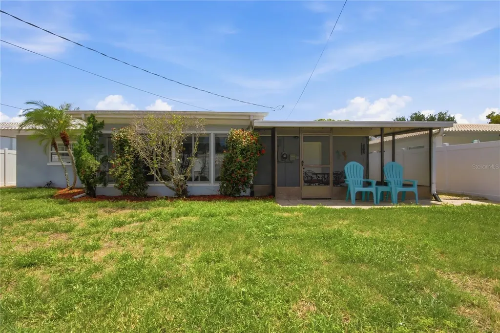 2337 Black Oak Lane Clearwater FL 33763