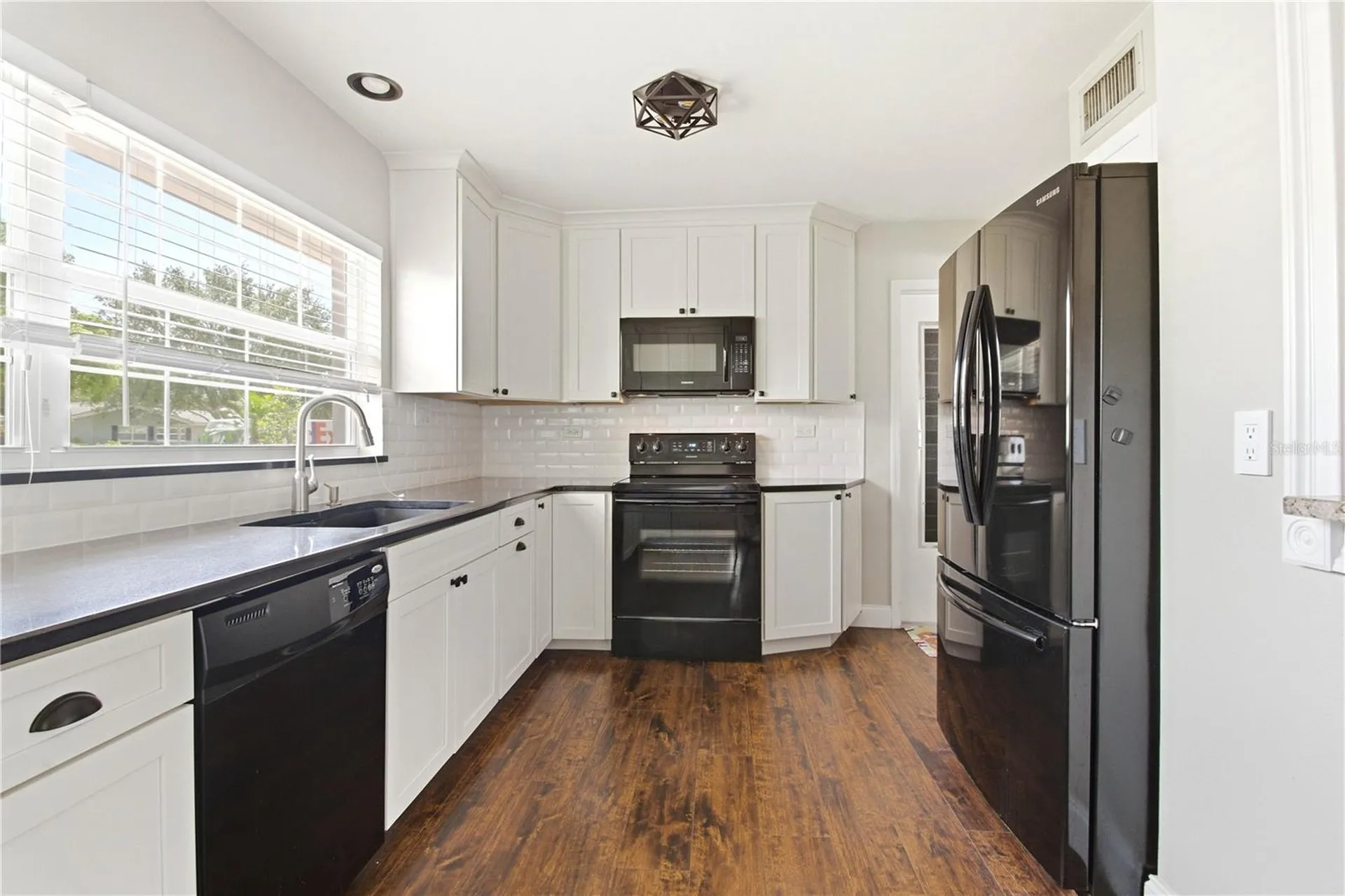 2337 Black Oak Lane Clearwater FL 33763