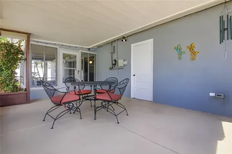 2337 Black Oak Lane Clearwater FL 33763