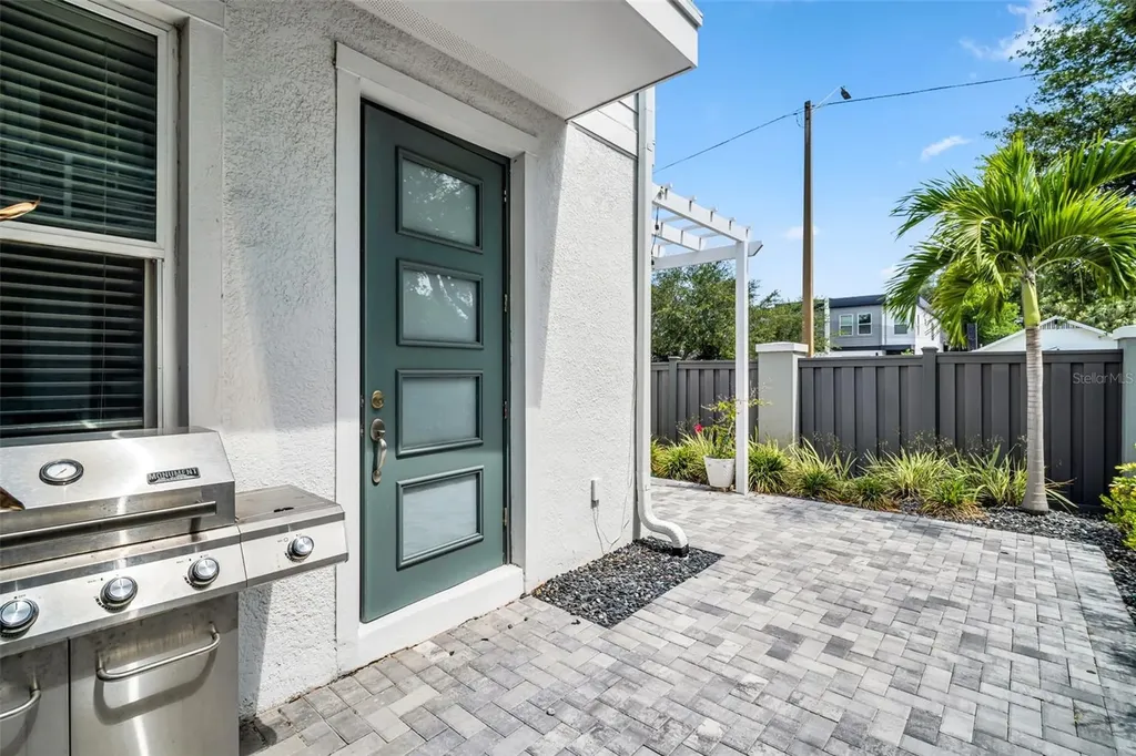2851 1st Avenue S St Petersburg FL 33712