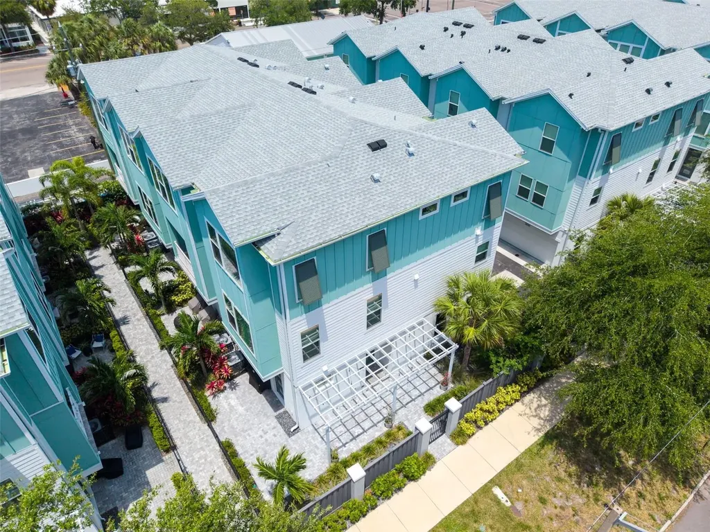 2851 1st Avenue S St Petersburg FL 33712